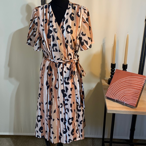 Hutch Dresses & Skirts - NWT Anthropologie Hutch Striped Leopard Midi Dress Women's Size Large